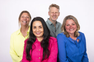 Foto van 4 Alkmaarse opvoedaviseurs van het Centrum voor Jeugd en Gezin